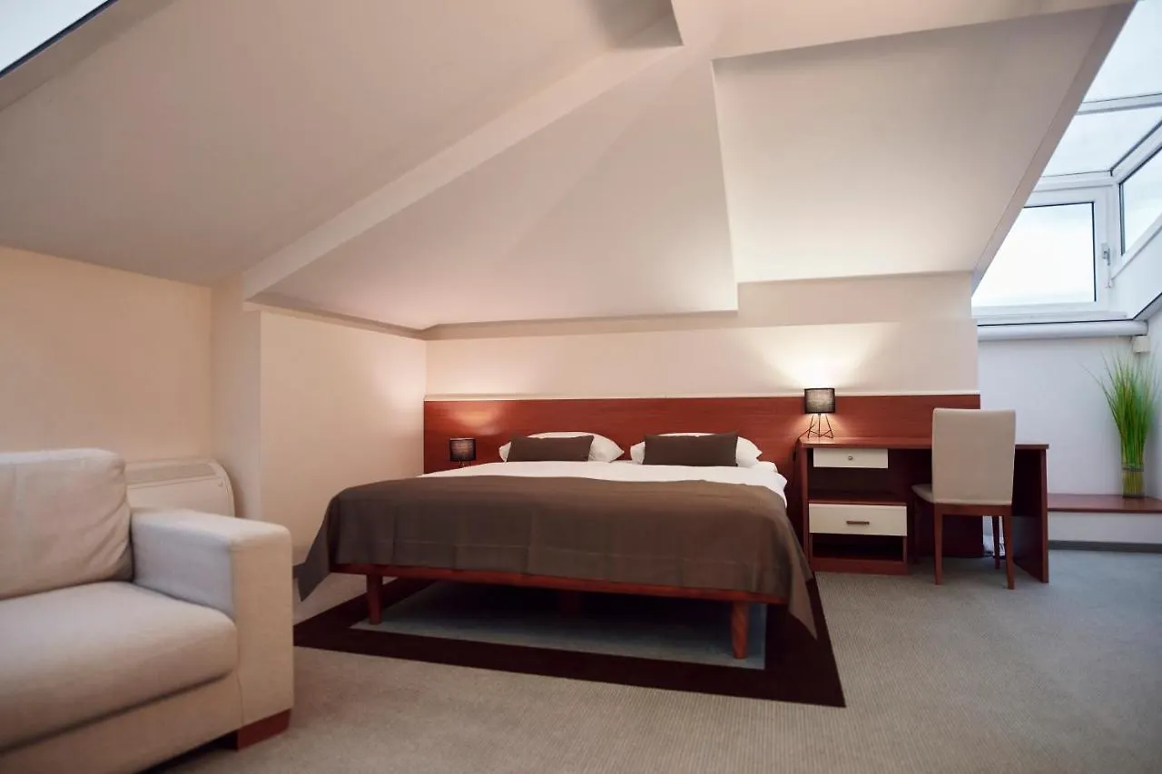 Hotel Villa Eugenia Lovran 4*,  Croatia