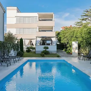 https://apartments-mato.hotelinzadar.com
