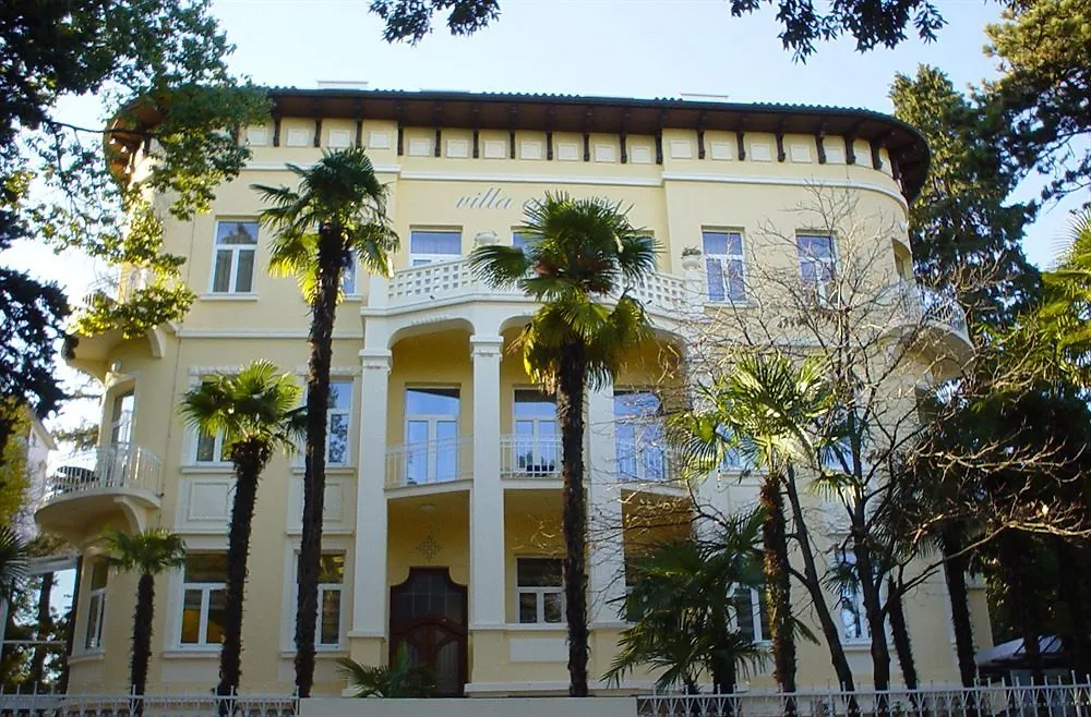 Hotel Villa Eugenia Lovran Kroatië